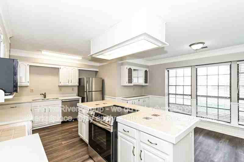 9693 Pine Point Dr - Photo 7 of 18