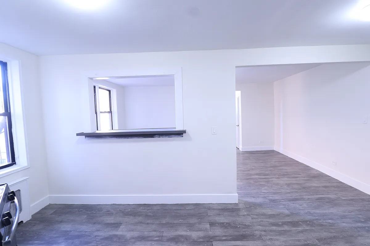 132-61 Sanford Avenue #3E - Photo 3 of 8