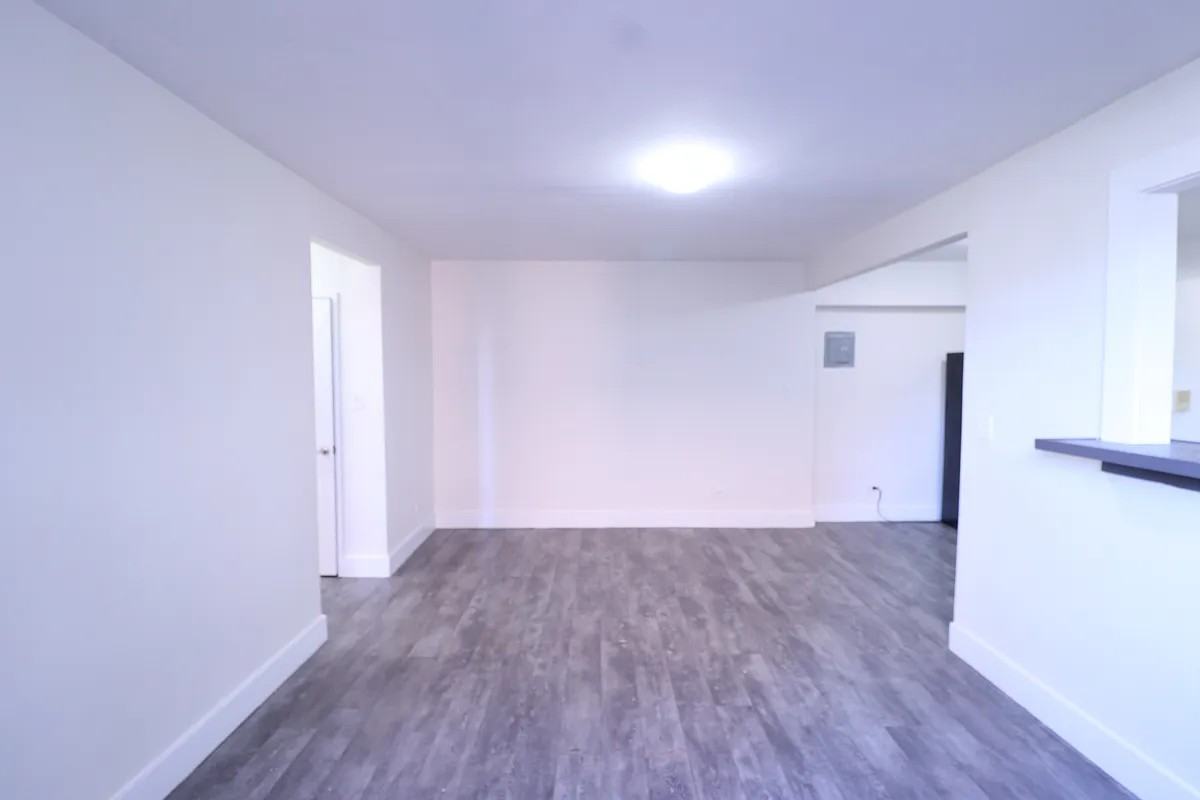 132-61 Sanford Avenue #3E - Photo 4 of 8