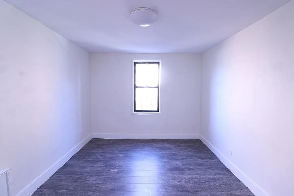 132-61 Sanford Avenue #3E - Photo 5 of 8