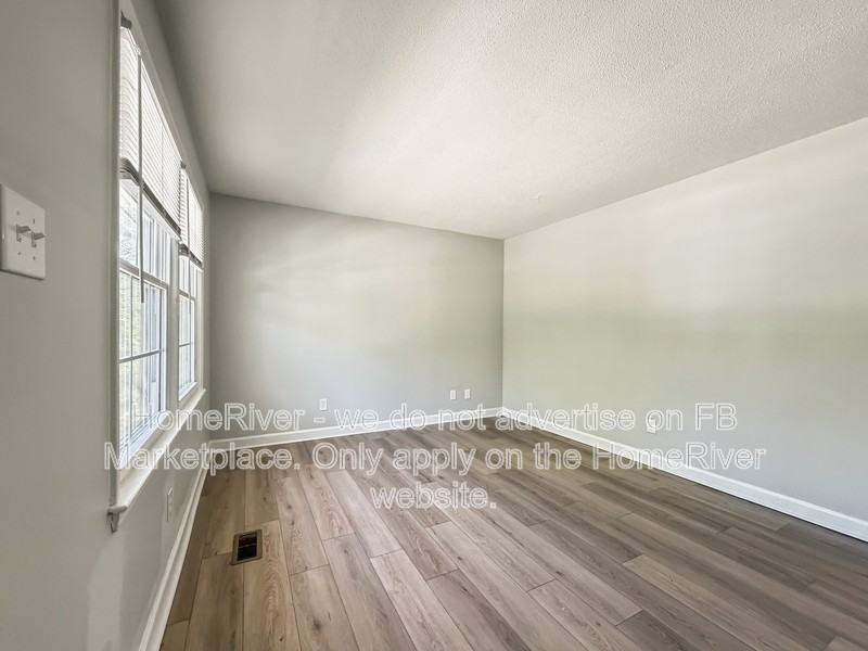 2408 Hart St - Photo 7 of 26