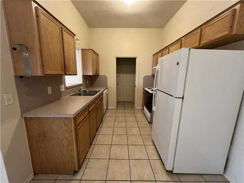 3708 Gus Dr #B - Photo 6 of 16