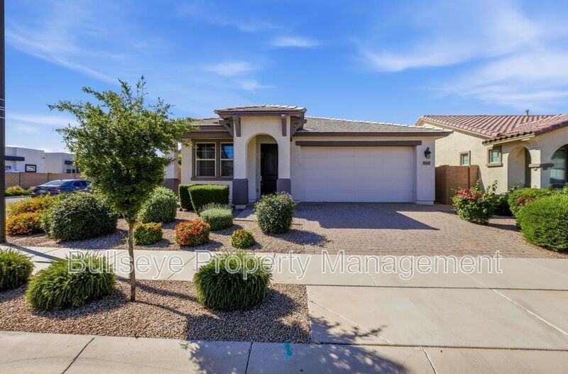 20437 E Estrella Rd - Photo 2 of 33