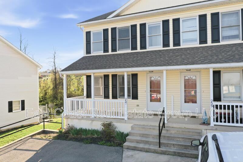 257 School House Dr - Photo 3 of 36