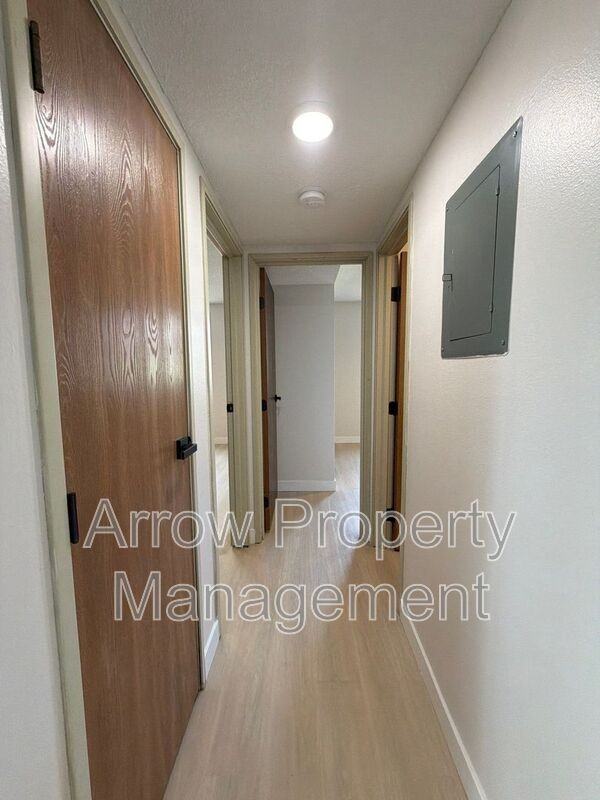 535 W Saunders Ave #3 - Photo 6 of 12