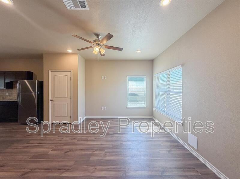 1065 Hibiscus Unit B - Photo 3 of 20