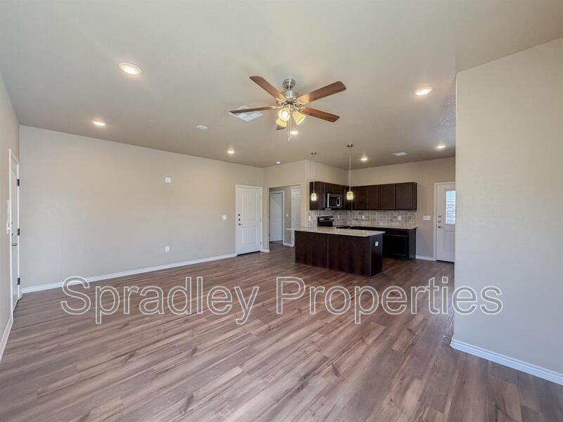 1065 Hibiscus Unit B - Photo 4 of 20