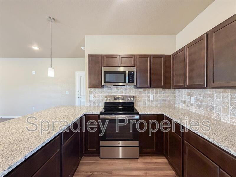 1065 Hibiscus Unit B - Photo 7 of 20