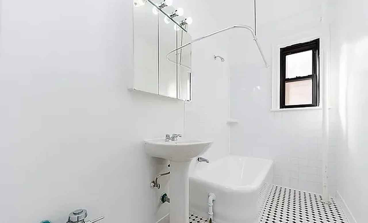 132-70 Sanford Avenue #2D - Photo 5 of 5