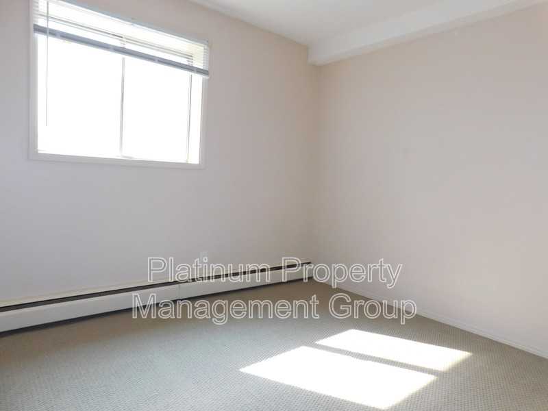 322 6 Ave Ne #41 - Photo 5 of 9