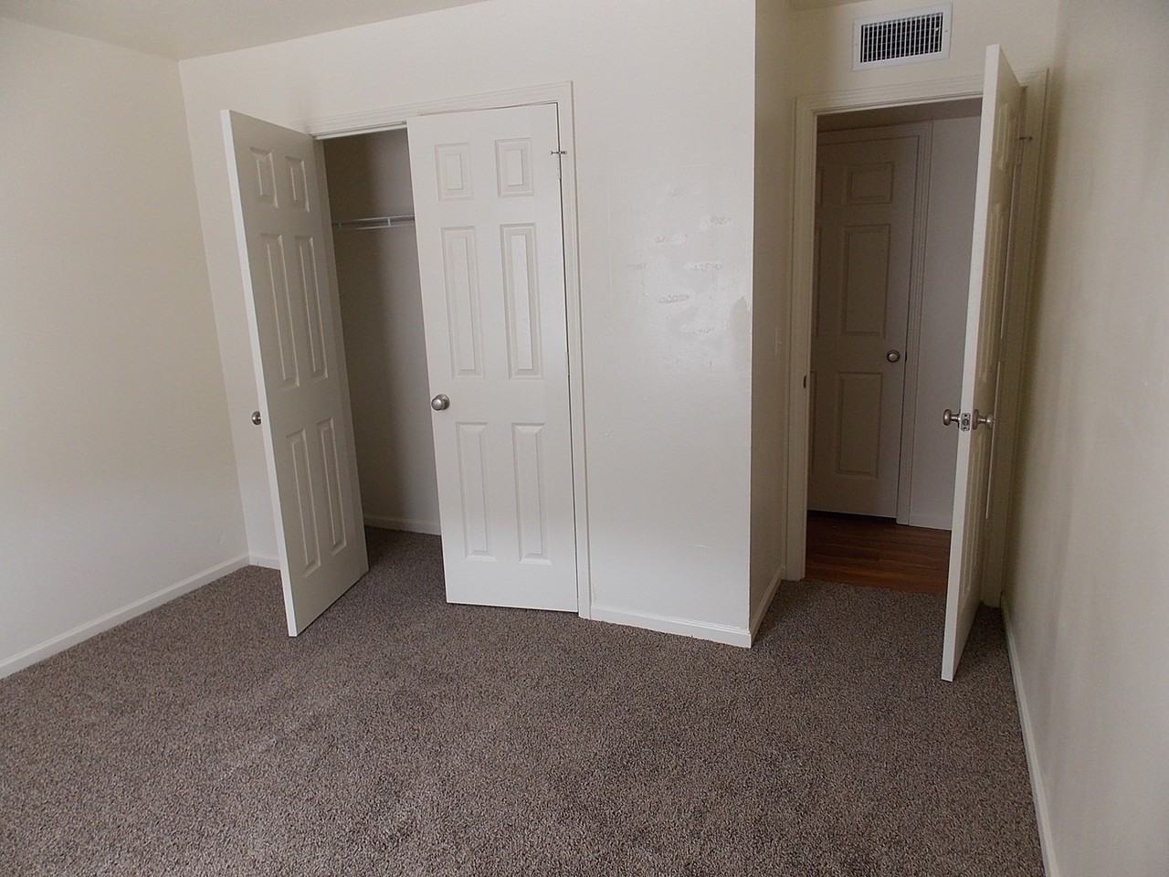 Bluejay Apartments - Photo 2 of 7