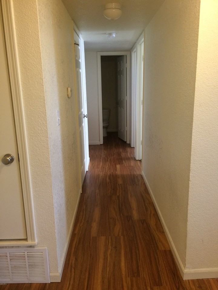 Bluejay Apartments - Photo 4 of 7