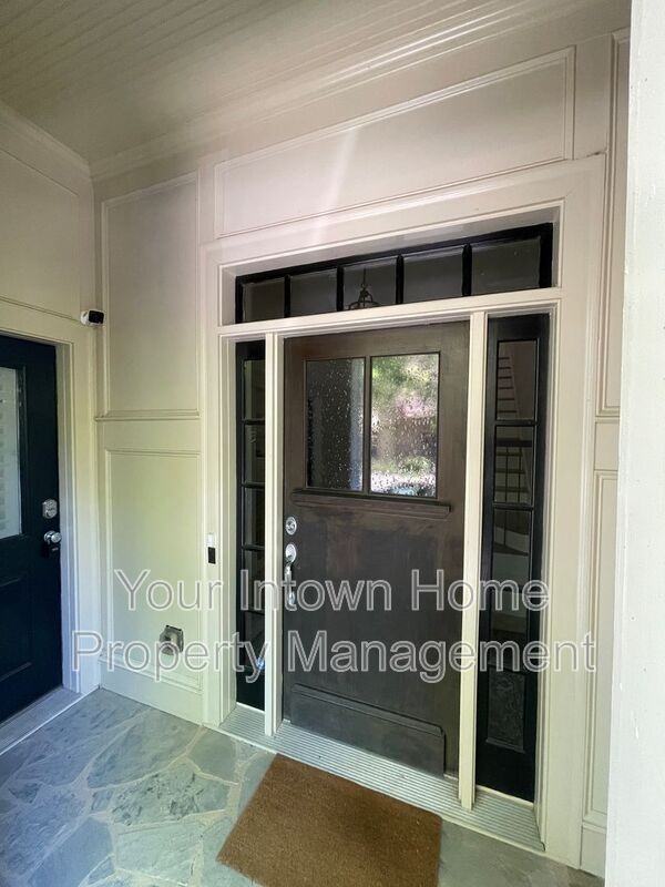 1867 Gordon Mnr Ne - Photo 2 of 37