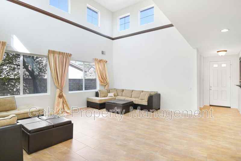 29541 Big Bend Pl - Photo 4 of 24