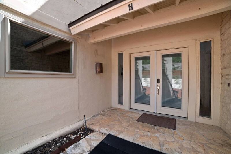 1 Crystal Springs Ct - Photo 2 of 33