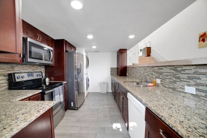 1 Crystal Springs Ct - Photo 3 of 33