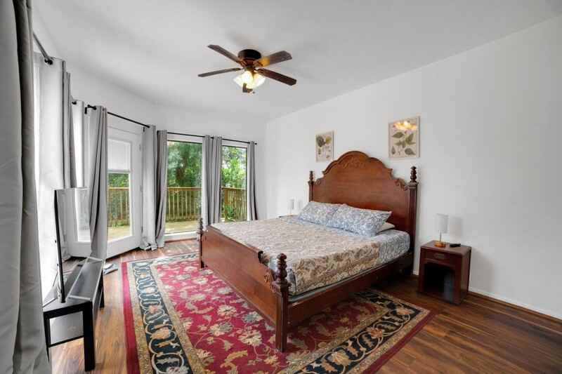 1 Crystal Springs Ct - Photo 4 of 33