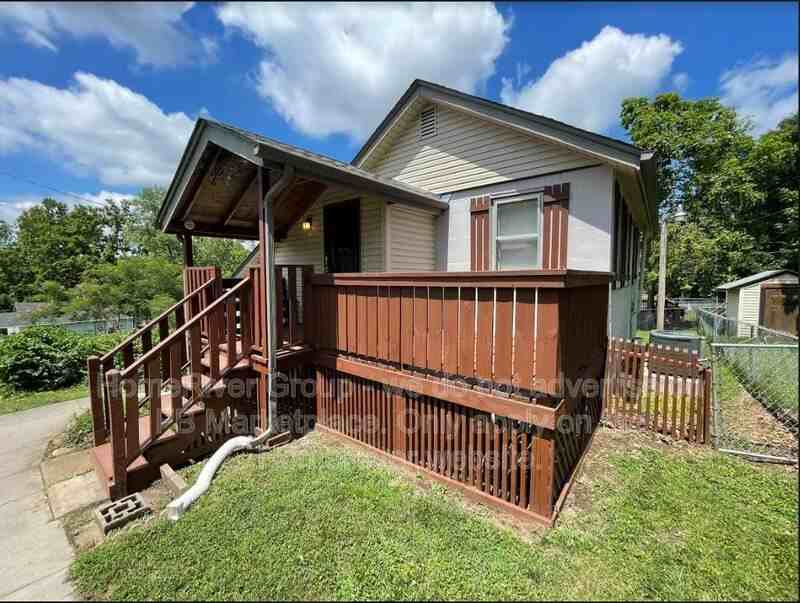 1260 High St - Photo 2 of 12