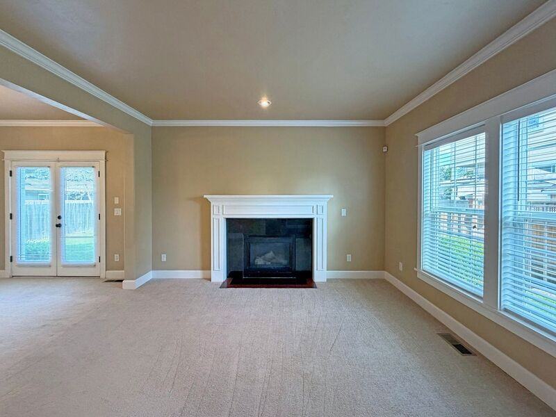 520 Honeysuckle Ln - Photo 3 of 35