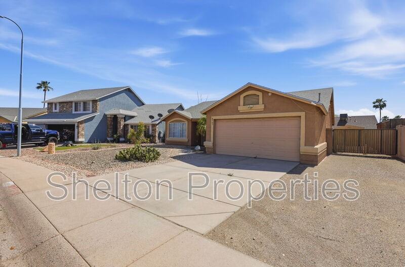 8963 W Ocotillo Rd - Photo 2 of 34