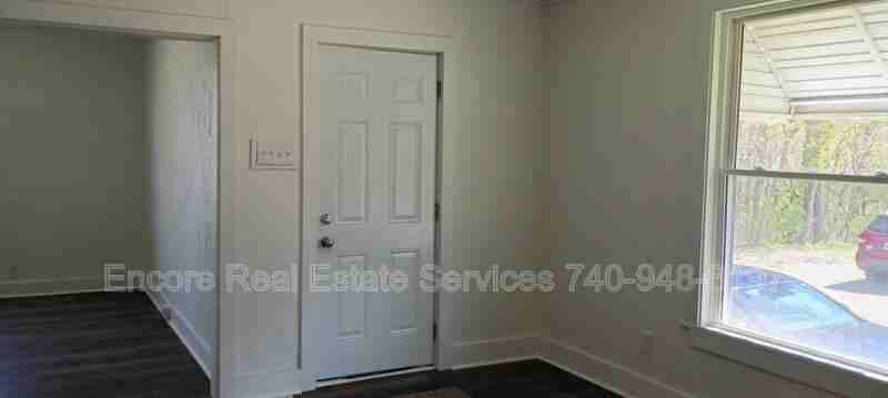 97 Allen St - Photo 2 of 25