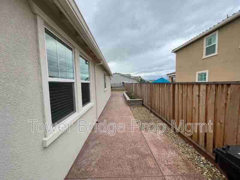 8523 Ginzburg Way - Photo 2 of 24