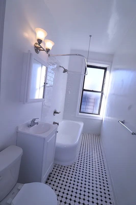 139-06 34th Road #D4 - Photo 5 of 5