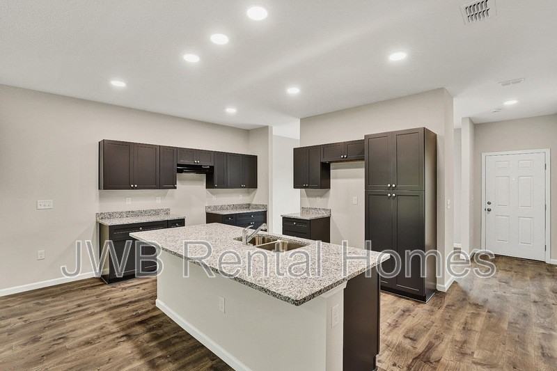 10514 Monaco Dr - Photo 2 of 26