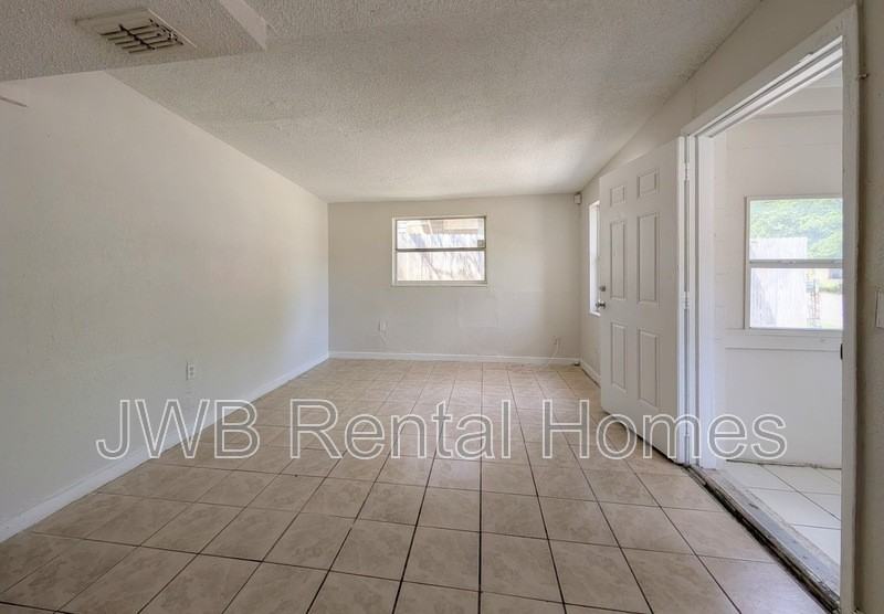 1490 W 33rd St - Photo 3 of 16