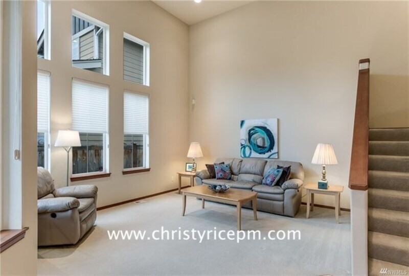 215 Orcas Pl Se - Photo 2 of 27