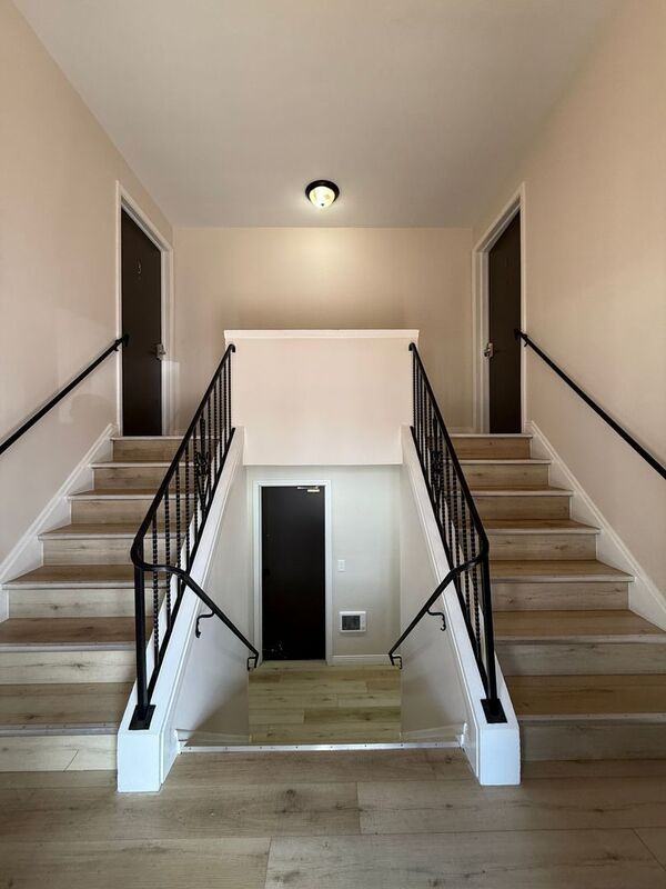 172 Stonewood Ave #3 - Photo 2 of 14