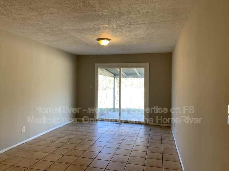 9926 Ellis Dr - Photo 5 of 34