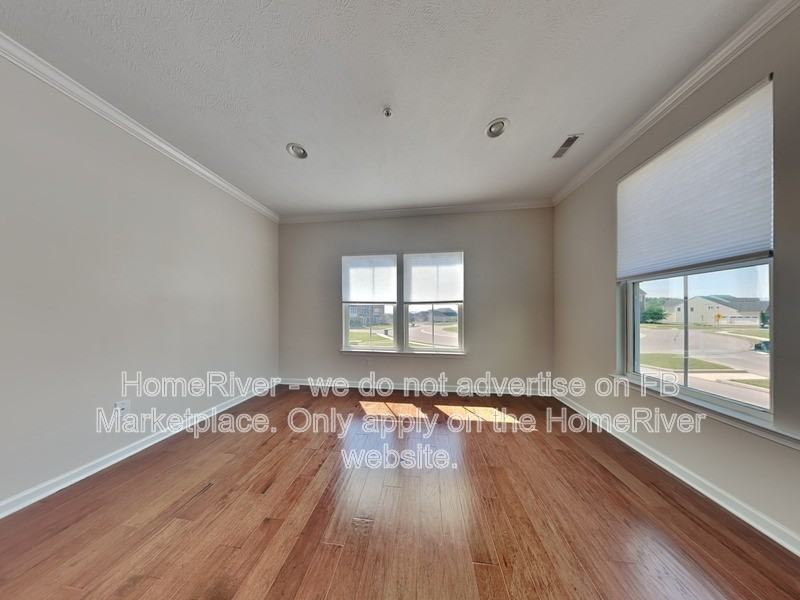 4037 Overview Dr - Photo 3 of 24