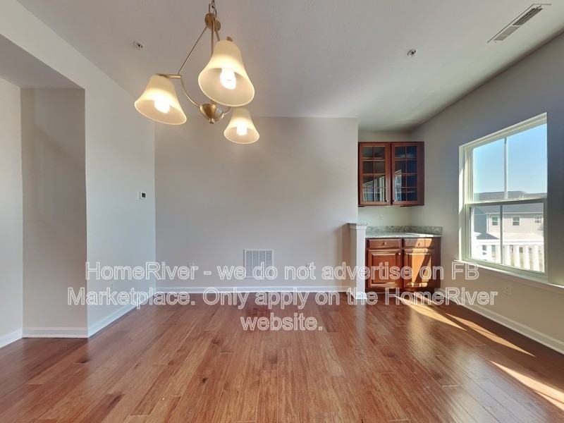 4037 Overview Dr - Photo 5 of 24