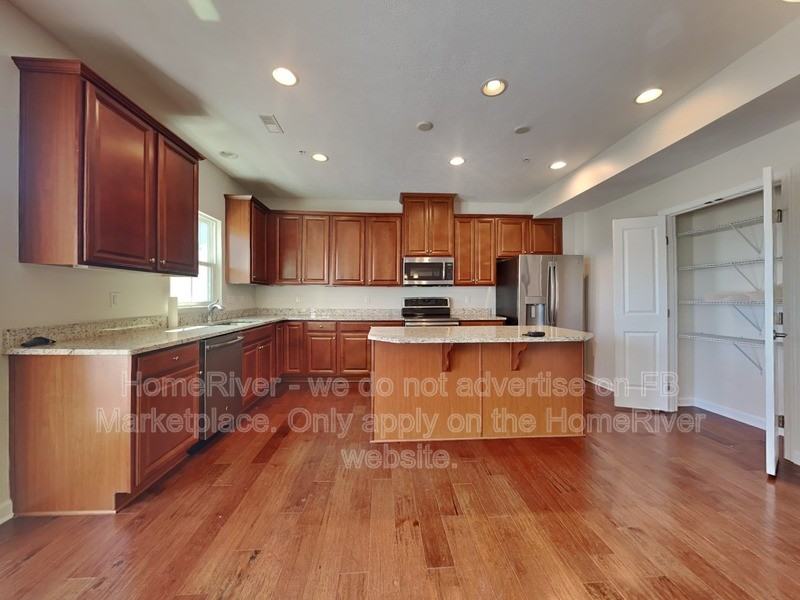 4037 Overview Dr - Photo 6 of 24