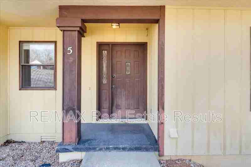 5 Yates Ln - Photo 2 of 29