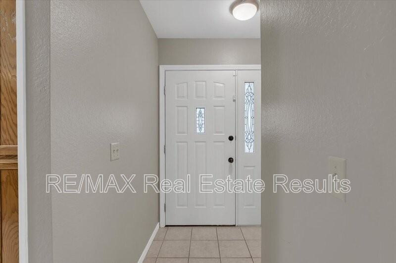 5 Yates Ln - Photo 4 of 29