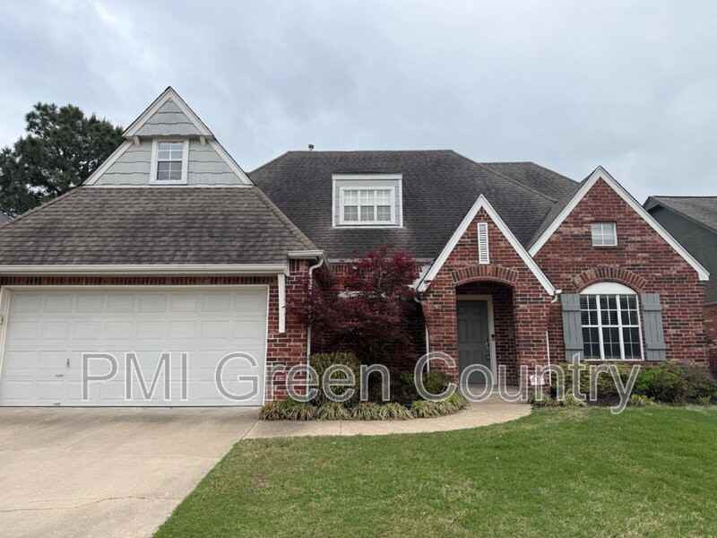 4419 W Detroit Pl - Photo 2 of 27