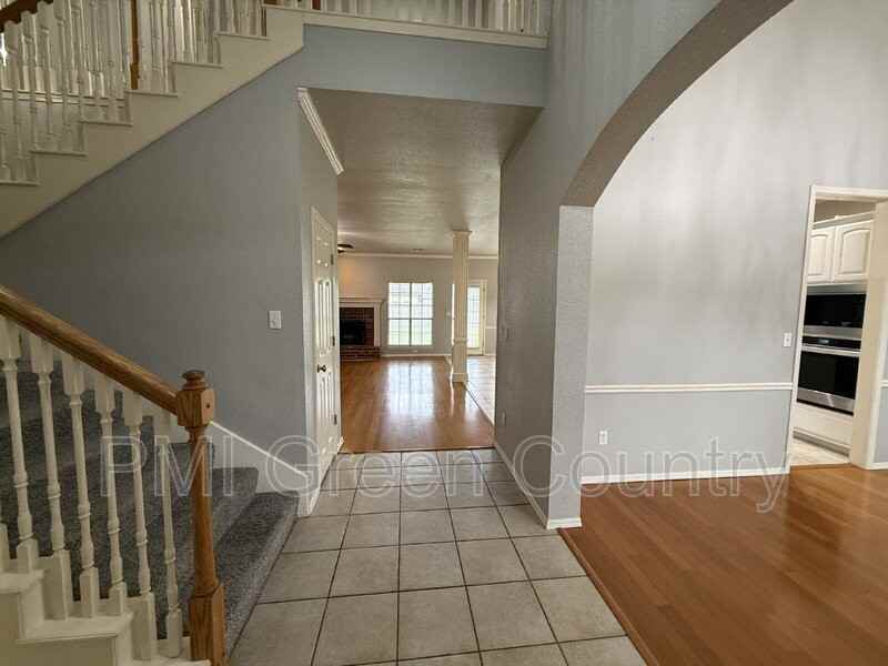 4419 W Detroit Pl - Photo 4 of 27