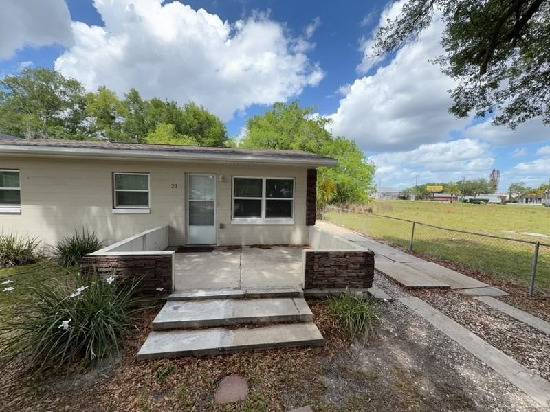 21 W 7th St - Photo 2 of 4