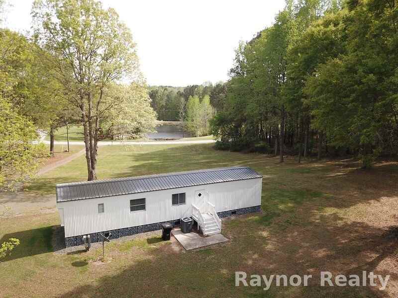 2011 Hidden Valley Dr - Photo 2 of 16