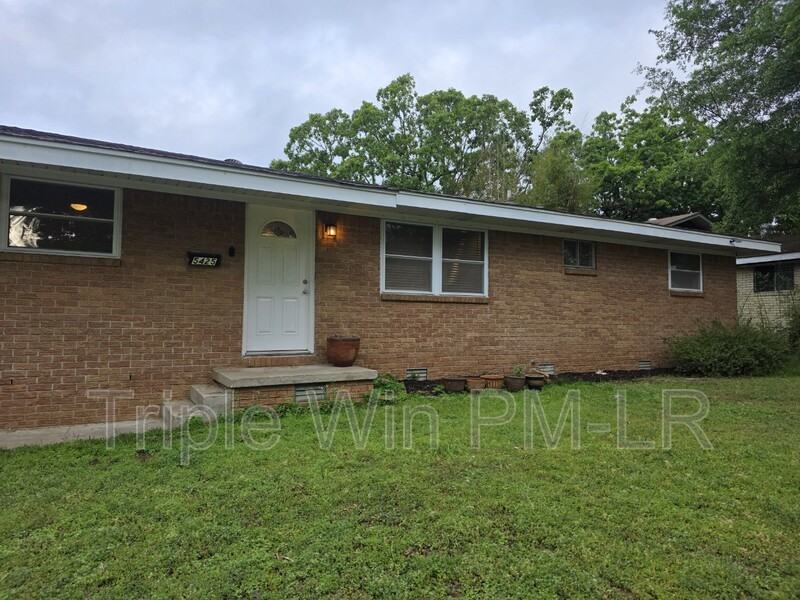 5425 Chauvin Dr - Photo 2 of 35