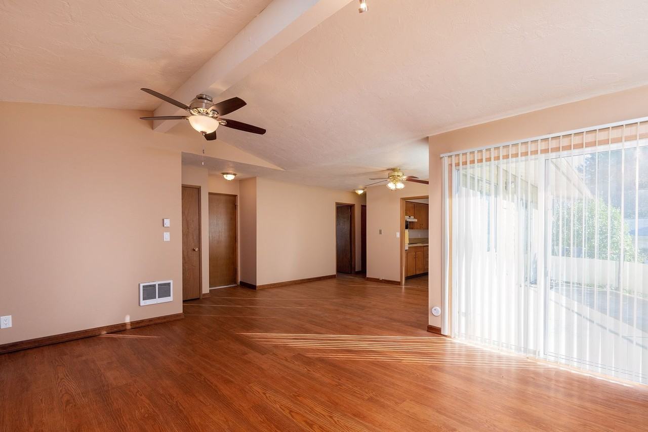 #396 SHARRITA VILLA - Photo 2 of 11