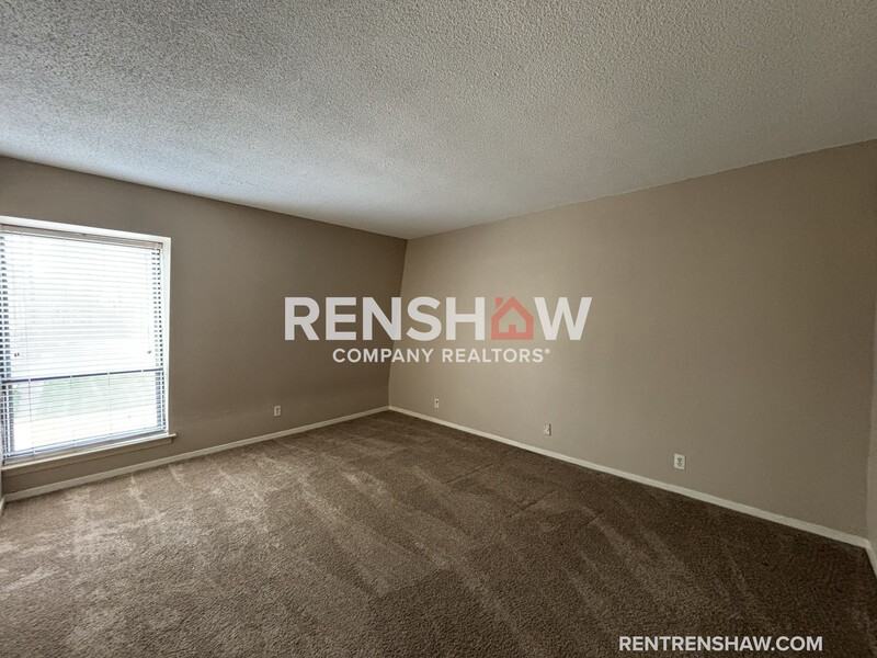 6620 Poplar Woods Cir S - Photo 2 of 14