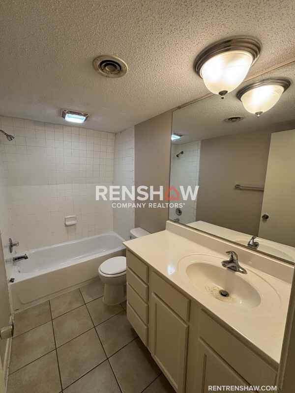 6620 Poplar Woods Cir S - Photo 5 of 14