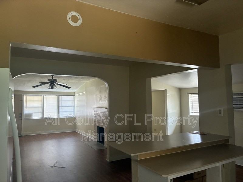 1200 W Kaley Ave - Photo 4 of 10