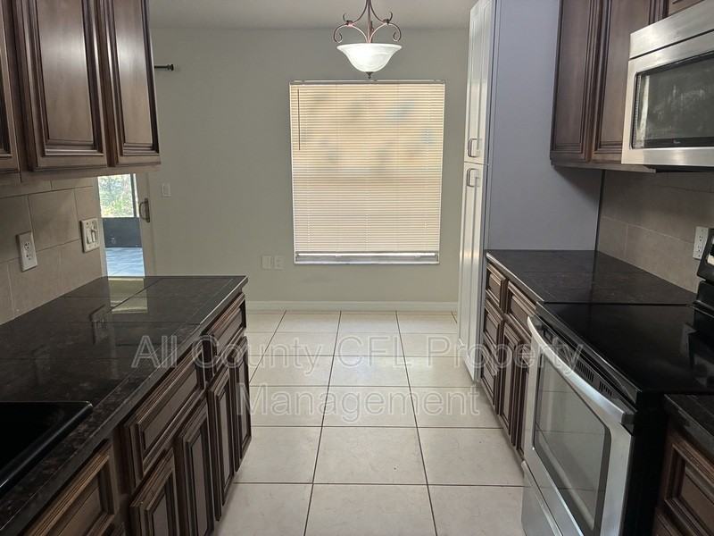 3050 Autumn Ct - Photo 7 of 29