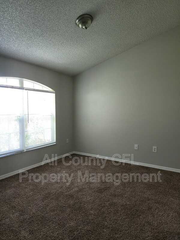 141 Conch Dr - Photo 3 of 19