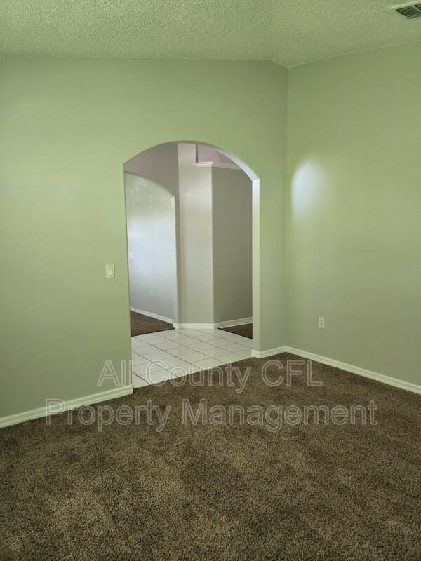 141 Conch Dr - Photo 5 of 19