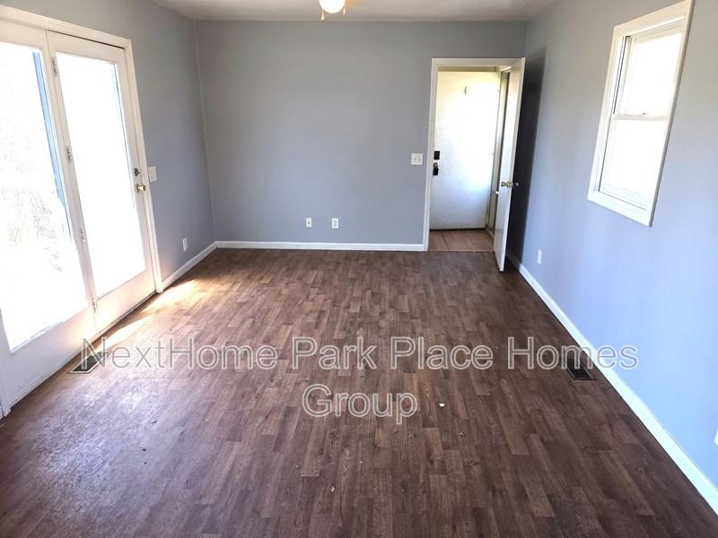 2013 Virginia St - Photo 3 of 9